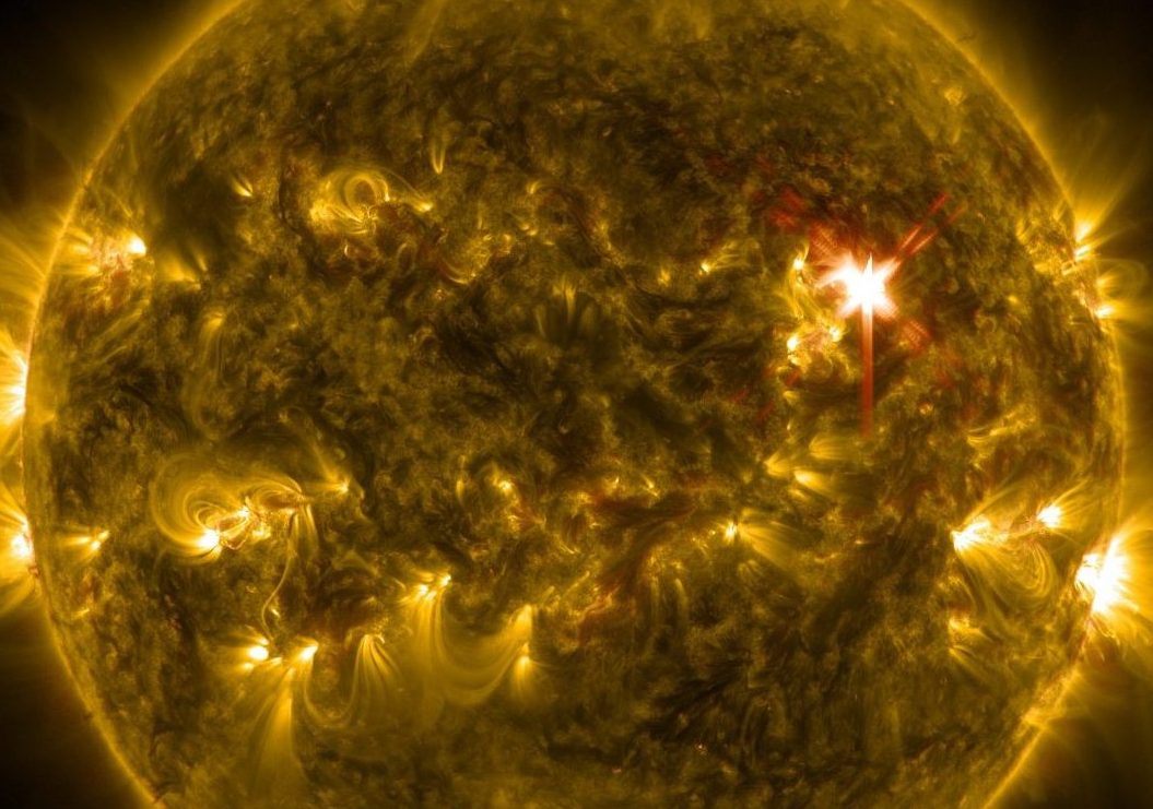 Soarele are mai mult carbon si azot decat s-a crezut pana acum