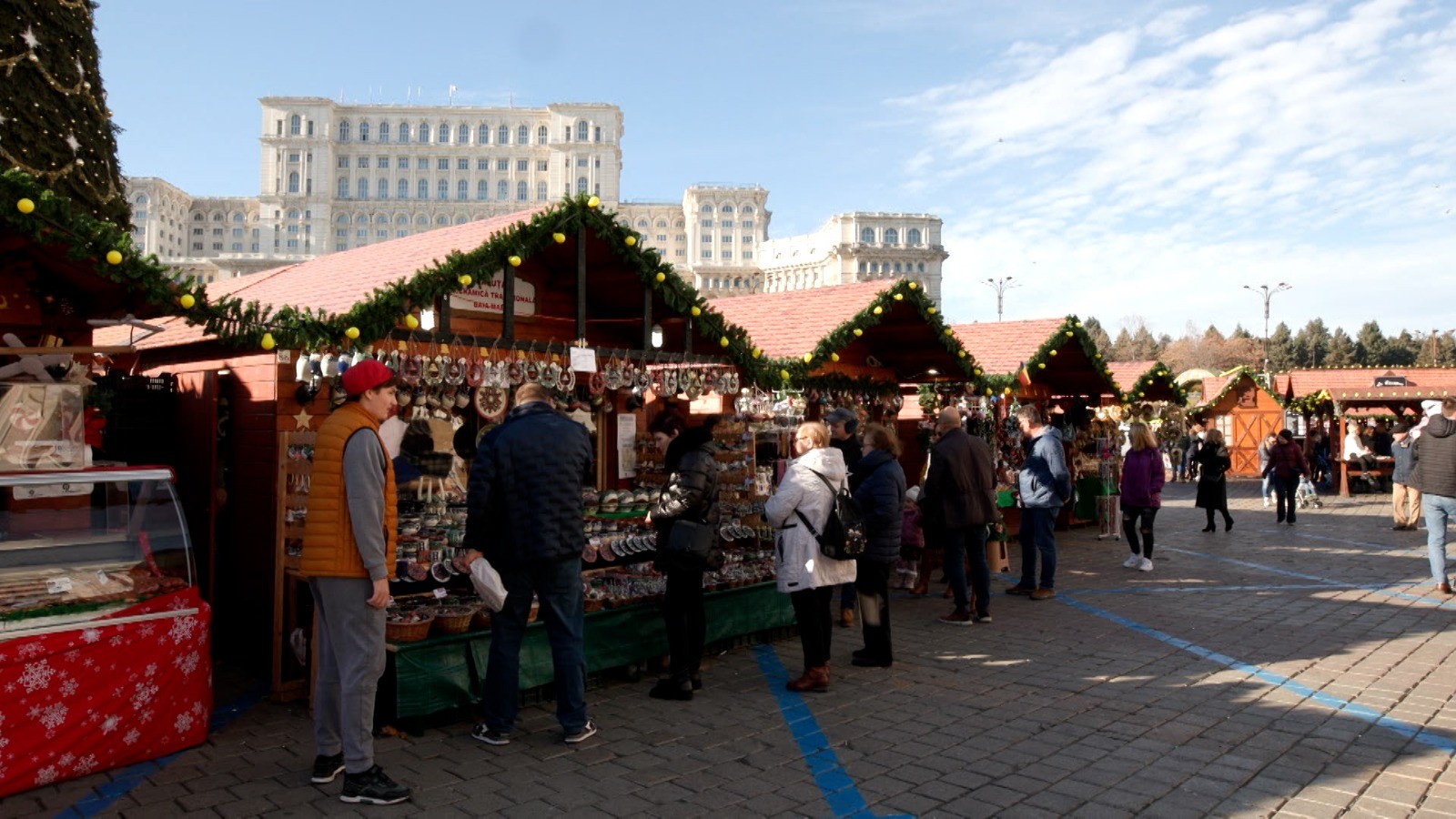 Afacerile ale căror vânzări s-au înjumătăţit iarna aceasta. Comercianţii, şocaţi de chiriile scumpe: „Nu ne aşteptam”
