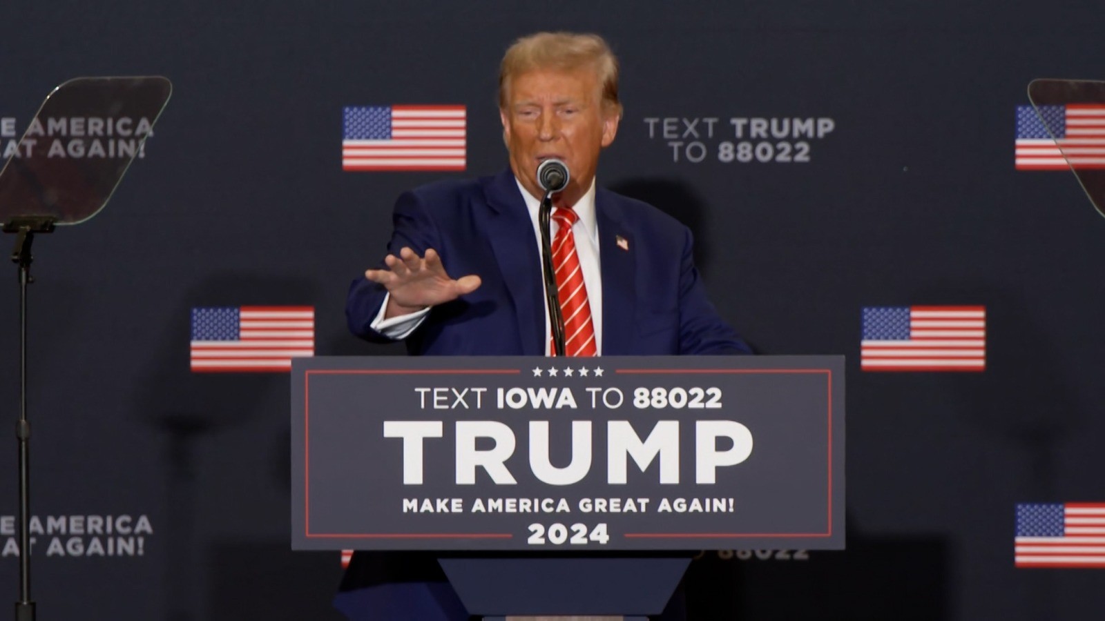 „Chiar dacă votezi și după mori, merită”. Trump îşi îndeamnă susţinătorii să vină la urne chiar dacă în Iowa sunt -22 de grade şi statul e îngropat sub zăpadă