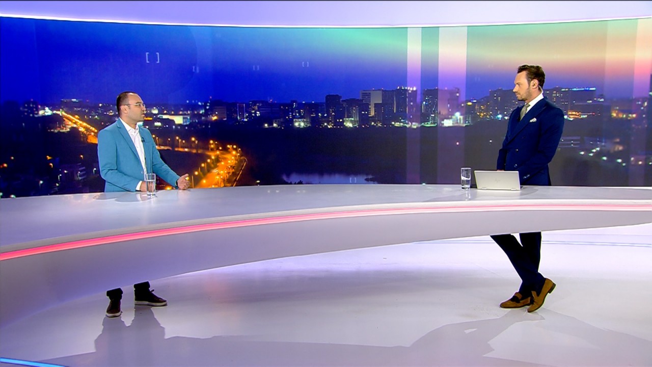 CALCUL. Câți bani ar scoate fiecare român din buzunare, lunar, timp de 10 ani, pentru programul de case al lui Simion: „E fezabil doar dacă ne întoarcem în anii ’80”