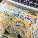 Om de afaceri din Horezu, înşelat cu 670.000 de lei de o tânără cunoscută pe net. Bărbatul făcuse şi un credit