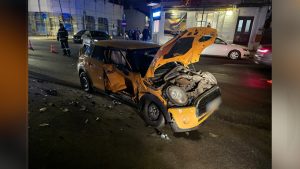 Accident cu patru răniţi în faţa staţiei de pompieri din Constanţa. Victimele au ajuns la spital cu traumatisme abdominale