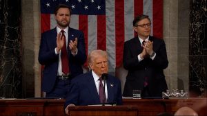 „Vă vom îmbogăţi”. Trump nu renunţă la ideea de a anexa Groenlanda: „Într-un fel sau altul, o vom obţine”