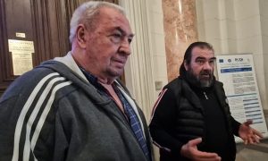Explicaţiile date de doi dintre bărbaţii reţinuţi pentru trădare de de DIICOT: „Dacă dai mâna cu un diplomat rus nu înseamnă că dai guverne jos”