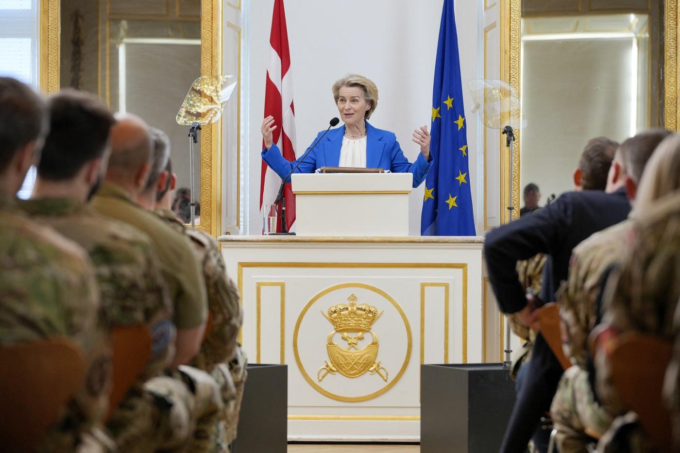 Patru „priorităţi-cheie” pentru Apărarea Europei. Ursula von der Leyen: Se formează o nouă ordine internaţională