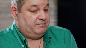 A locuit în bloc cu Toma Caragiu şi Doina Badea şi a supravieţuit cutremurului din ’77. „Aveam o familie fericită”