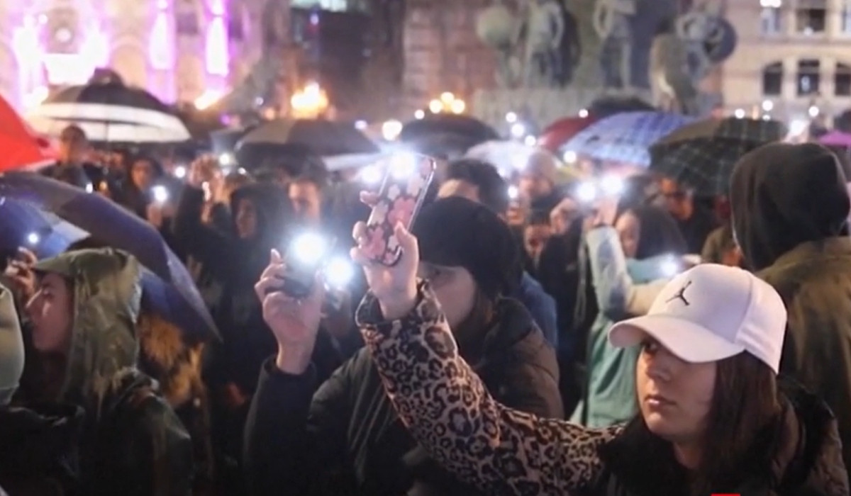 Valul de proteste continuă în Macedonia de Nord. Oamenii cer dreptate pentru victimele incendiului de la clubul Pulse