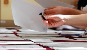 La noapte, începe campania electorală pentru prezidenţiale. Cine sunt candidaţii şi care este ordinea lor pe buletinul de vot