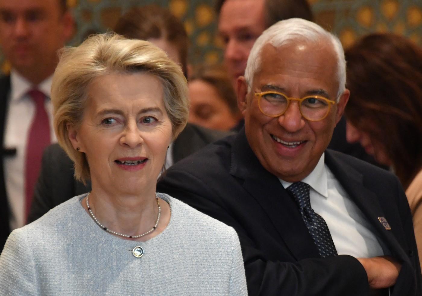 „Nouă eră” în comerţul UE cu 5 foste republici sovietice din Asia Centrală. Ursula von der Leyen: „Viitorul economiei mondiale”