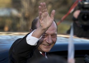 Traian Băsescu îi bate obrazul lui Marcel Ciolacu, în scandalul Sprînceană: „Permiteţi o sugestie… fraţii Tate, Ce ziceţi?”