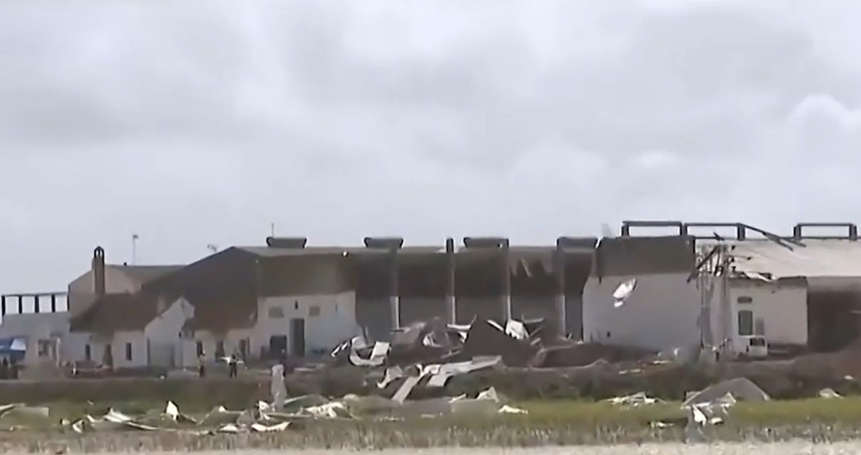 Furtuna Nuria a devastat sudul Spaniei. Trei muncitori au murit sub dărâmături, după ce o tornadă a distrus o clădire