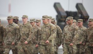 Ce spune MApN despre posibila retragere a soldaţilor americani din România: Până la acest moment nu am primit nici o informare oficială