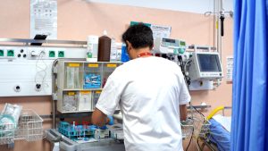 Tânăr din Cluj, diagnosticat cu „boala oaselor rupte”. Cum se manifestă şi ce metode de prevenţie există