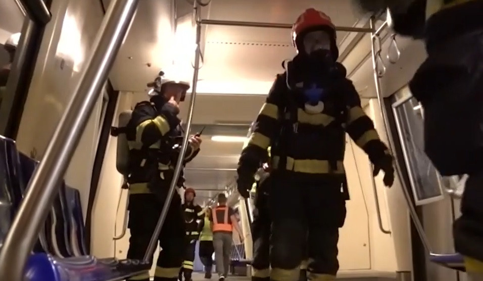 Simulare de cutremur la metrou. Scenariu: zeci de victime captive, rănite grav sau în stare critică