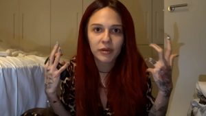 „Ne-a oprit poliţia şi a trebuit să zâmbesc frumos”. Mărturia lui Marilu, victimă a violenţei domestice