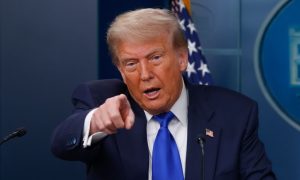 Donald Trump ar putea bombarda din nou Iranul: „Nu le poţi permite să aibă o armă nucleară”