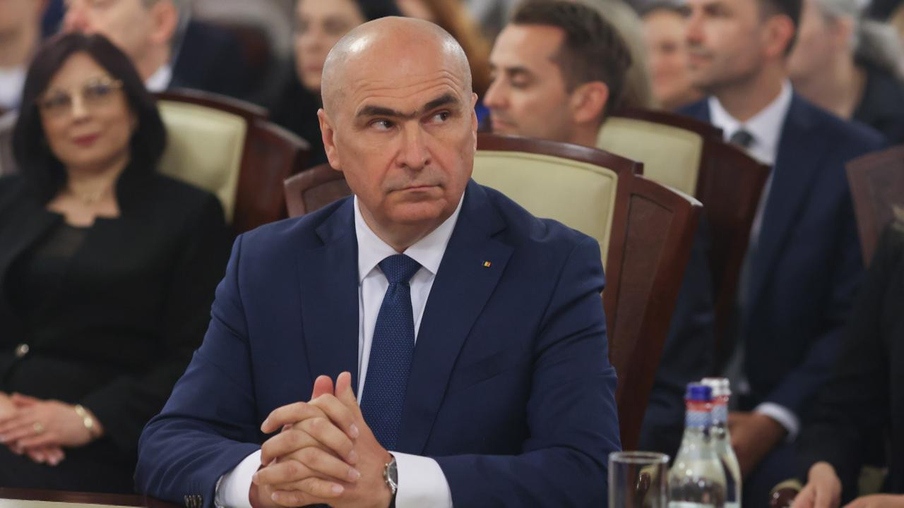Ce taxe şi scumpiri aduce „Legea Austerităţii”, de 68 de pagini. Bolojan: Altfel ne aşteaptă junk