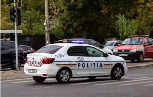 Tineri din Braşov, arestaţi după ce au furat bijuteriile unei femei. Ulterior, unul dintre ei s-a dat victimă