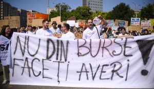 Peste 44.000 de studenți pierd bursele, impactul bugetar al modificărilor este de 0,2%, spune ANOSR
