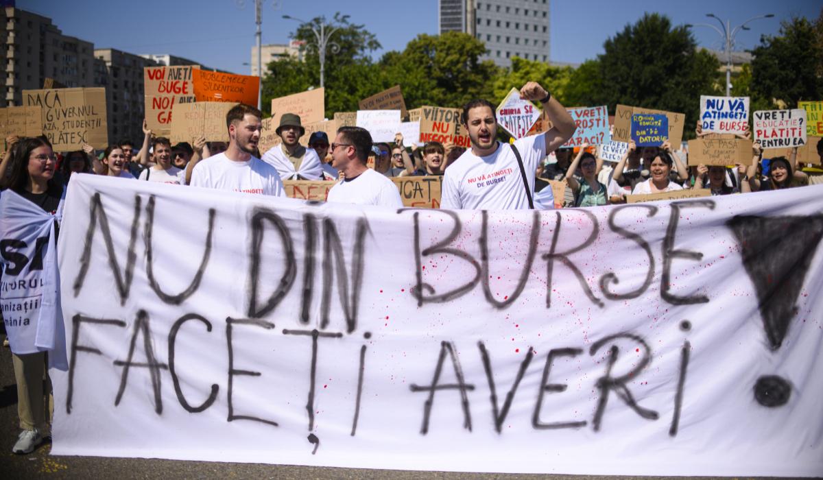 Peste 44.000 de studenți pierd bursele, impactul bugetar al modificărilor este de 0,2%, spune ANOSR