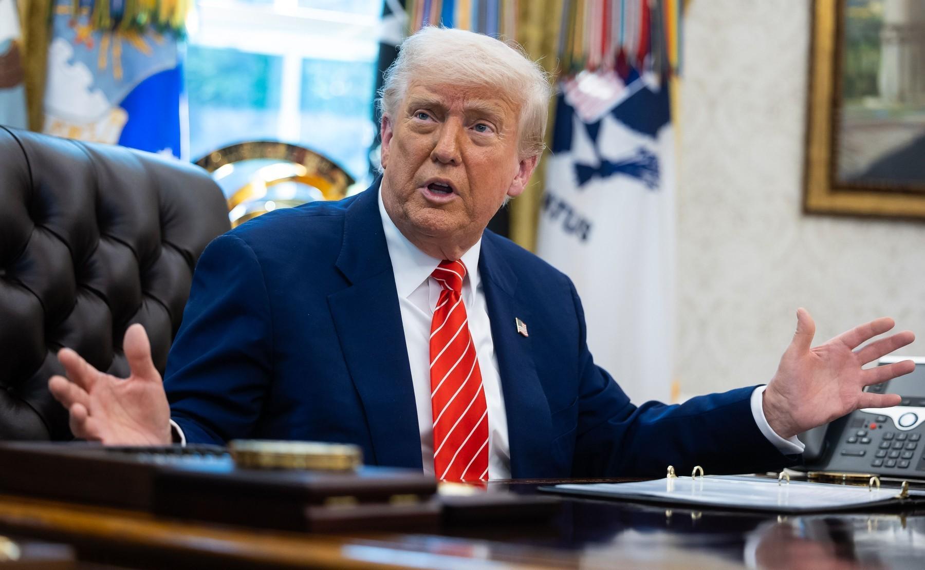 Trump vrea să reducă perioada de şedere a studenţilor şi jurnaliştilor străini în Statele Unite 