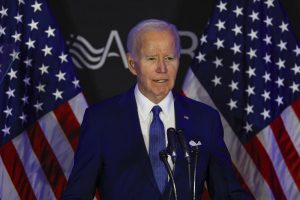 Lui Joe Biden nu-i mai ajunge pensia: Are datorii mari și puține oferte de discursuri