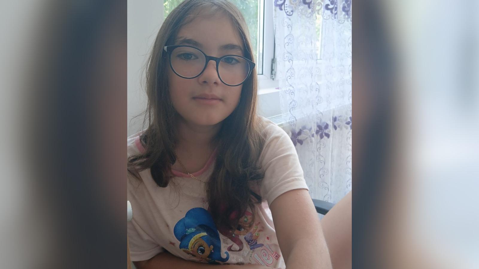 Visul Andreei, fetița de 11 ani atacată de câini: să poată zâmbi din nou fără griji. Cum o putem ajuta