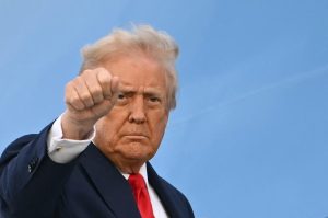 A devenit Trump brusc susținătorul Ucrainei? De ce a spus că poate câștiga războiul și recupera teritoriile