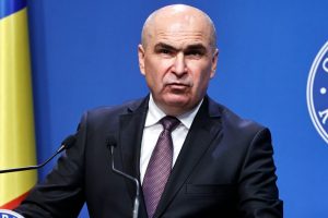 Liderii PSD, noi atacuri la adresa lui Bolojan: „Unde au dispărut banii din taxe, dacă deficitul e același?”