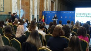 Studenţii români simulează politici publice pentru 5 ministere: „Avem nevoie ca tinerii să fie ascultaţi”