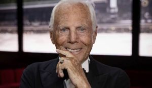 Val de mesaje de adio şi condoleanţe după moartea designerului de modă Giorgio Armani