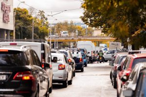 Maşinile neînmatriculate în București sau Ilfov, taxă de 3,5 euro/zi pentru a circula în Capitală – Proiect