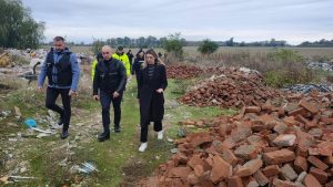 Prima operațiune cu drone la Sintești, satul ilfovean devenit fenomen pentru mafia deșeurilor ilegale