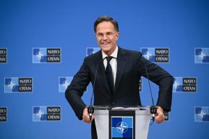 Rutte ironizează Rusia: Nu ştiu să piloteze. Nu trebuie să le doborâm avioanele. Să nu-i luăm prea în serios