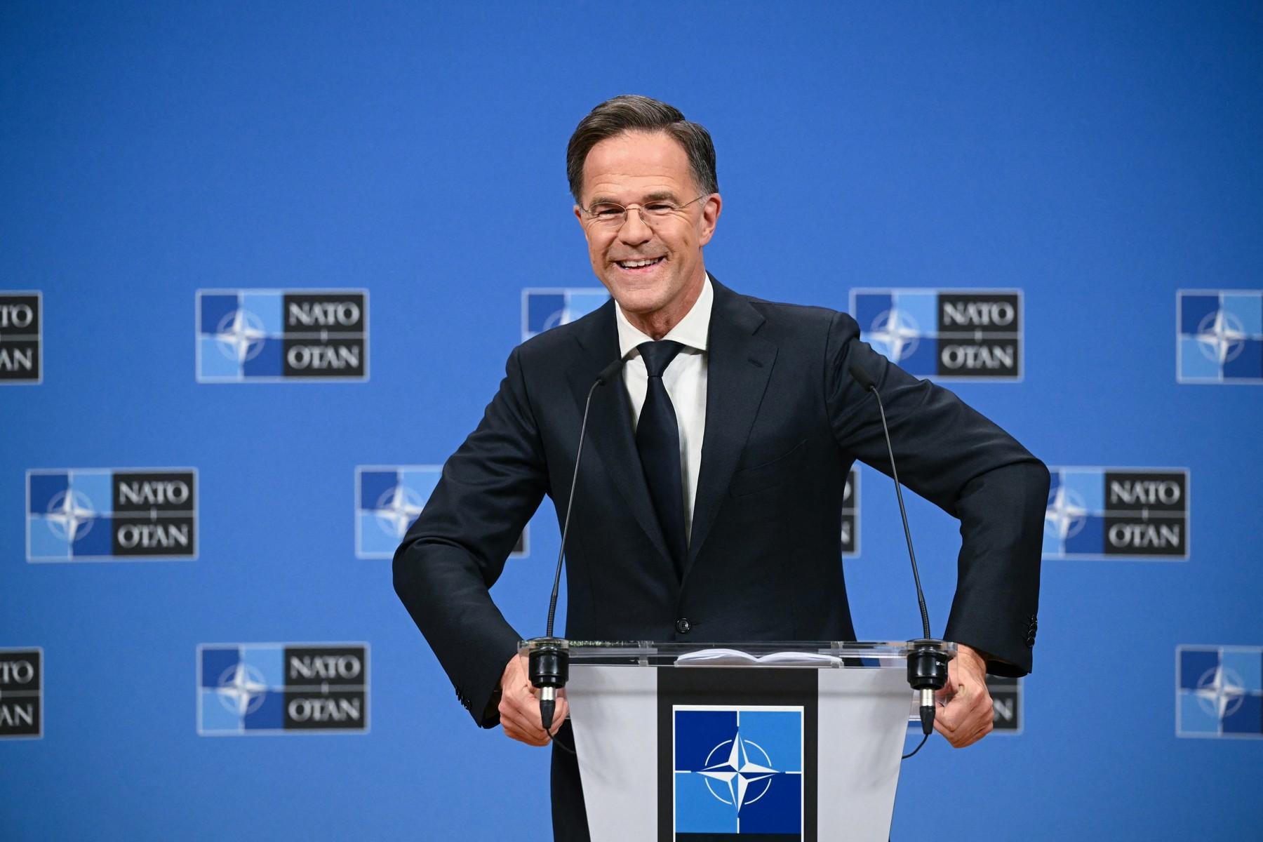 Rutte ironizează Rusia: Nu ştiu să piloteze. Nu trebuie să le doborâm avioanele. Să nu-i luăm prea în serios