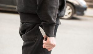 Mergea spre muncă și a fost înjunghiat de 12 ori. Atac șocant în plină stradă, la Craiova