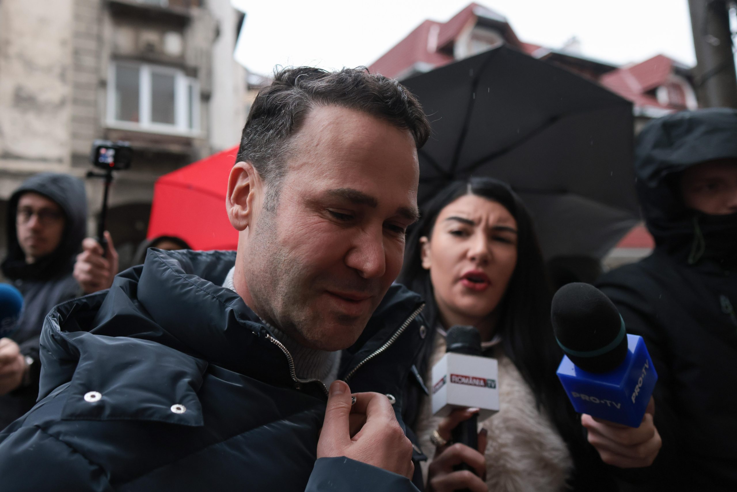 Robert Negoiţă, interzis la primărie. Prejudiciul adus pentru drumul făcut fratelui, cu bani publici