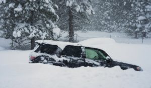 Europa, lovită de ninsori şi inundaţii: „Situaţia este foarte rea”