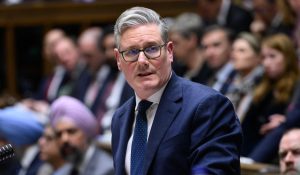 Keir Starmer nu cedează în faţa criticilor lui Trump: „Schimbarea regimului poate veni din cer”