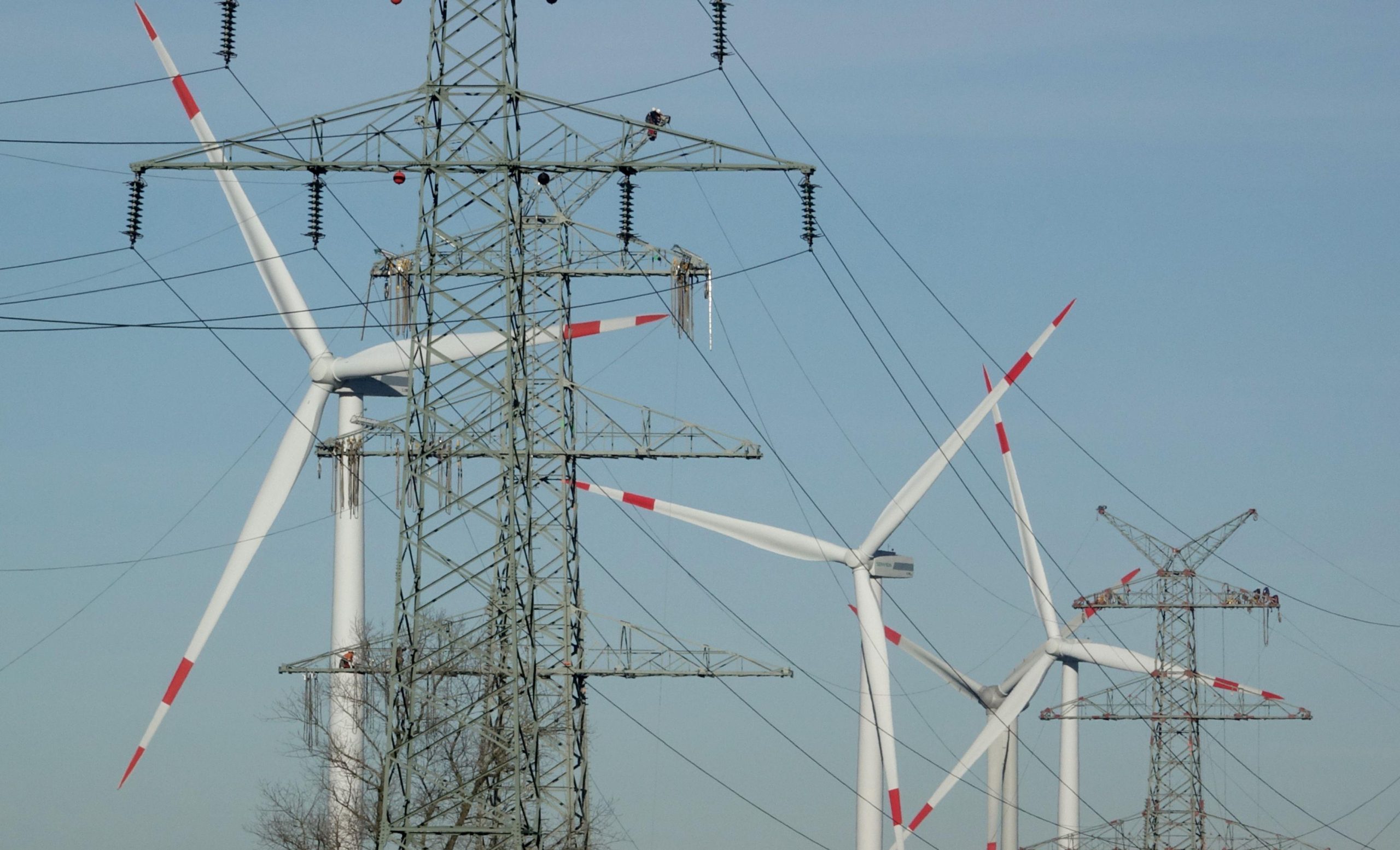 Comisia Europeană a aprobat schema României de 150 de milioane de euro pentru stocarea energiei