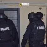 Au plătit scump, după ce s-au lăsat păcăliţi de farmecele unei videochatiste din Capitală