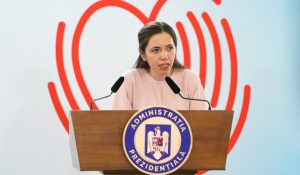 Mirabela Grădinaru, către părinţi: Mă tem că propriul copil va căuta alinare în adicţii. Fiţi atenţi la tăceri