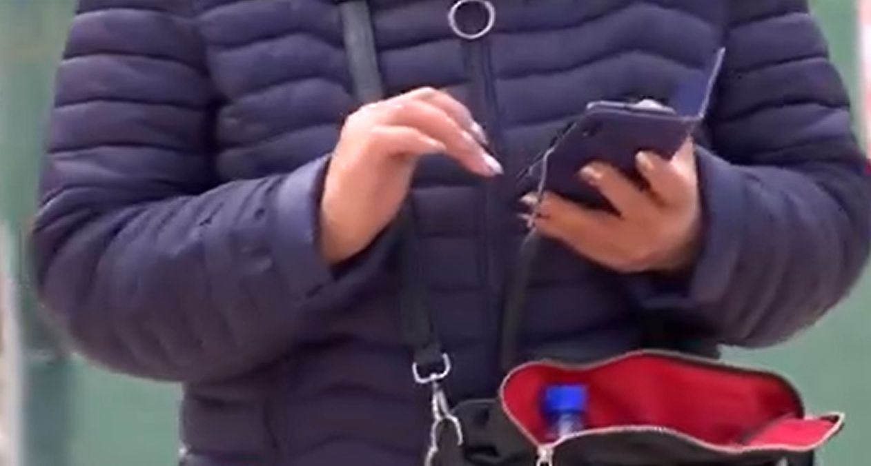 O nouă metodă de înşelăciune cu ajutorul tehnologiei. „Nu mă descurc”