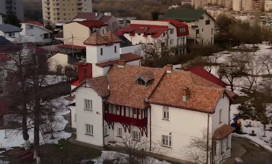 Secretele Casei Mărțișor: cum și-a construit Tudor Arghezi „cuibul de cocori albaştri” dintr-un vis