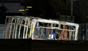 Cel puţin şase morţi în Elveţia după ce un autocar a luat foc. Poliţia ia în calcul ipoteza unui act deliberat