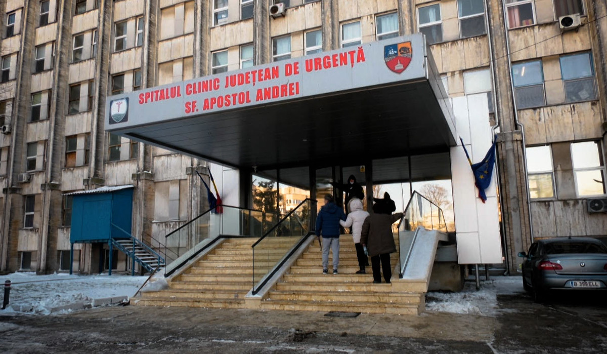 Medicii tineri, umiliţi şi forţaţi să plece la Spitalul din Constanţa. „Oamenii mor din cauza asta”