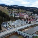 Staţiunile din România unde găsești cazare mai ieftină de 1 Mai. Vremea a influenţat reducerile last-minute