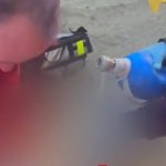 Un chirurg a făcut o operaţie pe cord deschis direct pe stradă. A salvat un bărbat înjunghiat în doar 7 minute