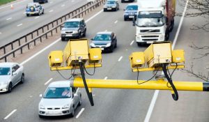 Radare cu Inteligență Artificială pe Drumurile Europene: O Revoluție în Monitorizarea Traficului sau O Amenințare la Drepturile Cetățenilor?