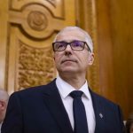 Convergența politică și schimbarea Premierului: O analiză a noului Executiv din România
